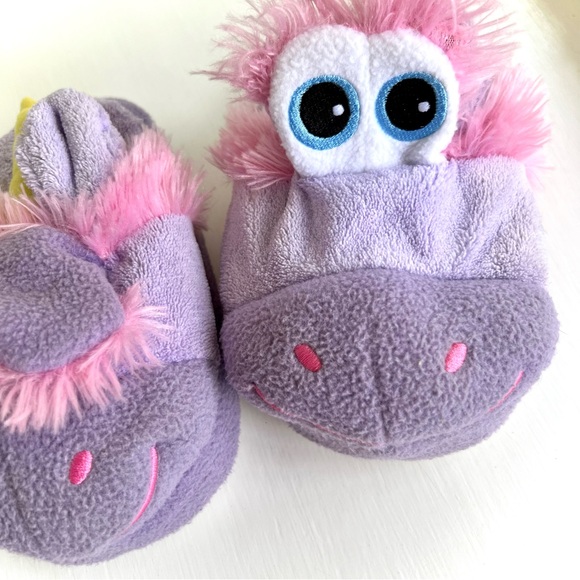 Stompeez Kids Unicorn Slippers Purple & Pink Size Medium Plush Slipper Shoes - Picture 4 of 16